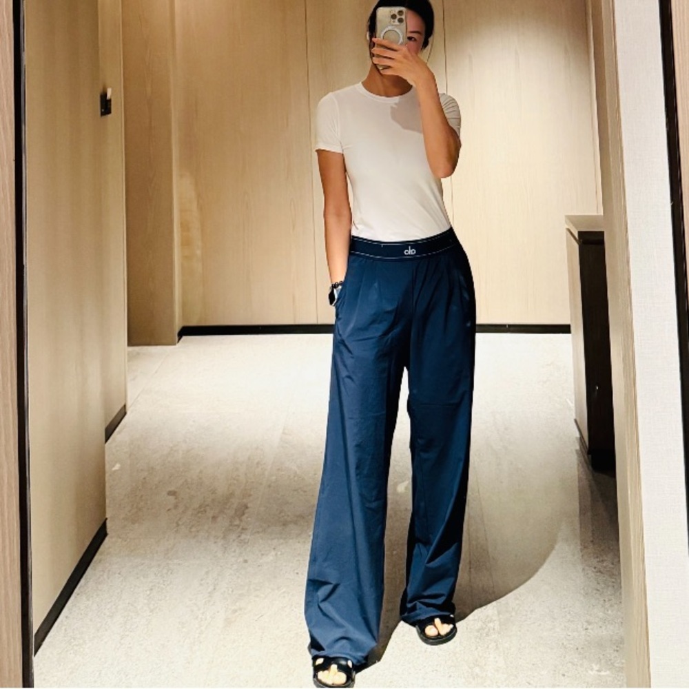 ALO Yoga Navy Blue Pants